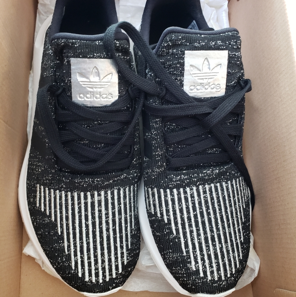 Adidas swift run